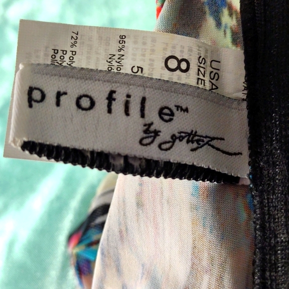 Women's Profile size 8 Top with built-in Bra - Picture 6 of 9